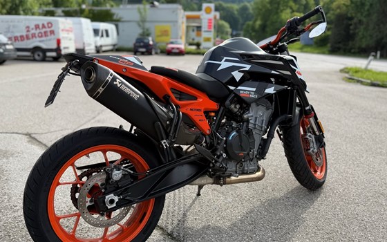 Gebrauchtmotorrad KTM 890 Duke GP - Bild 4