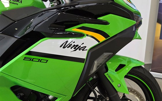 Neufahrzeug Kawasaki Ninja 500 SE - Bild 3 Neufahrzeug Kawasaki Ninja 500 SE - Bild 3