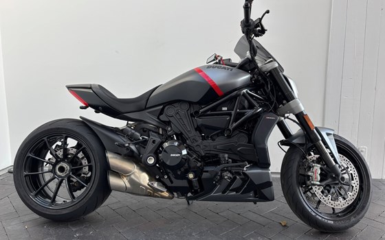 Gebrauchtmotorrad Ducati XDiavel Black Star - Bild 1