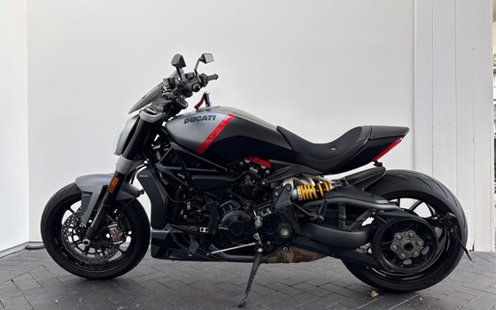 Gebrauchtmotorrad Ducati XDiavel Black Star - Bild 6