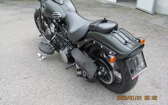 Gebrauchtmotorrad Harley-Davidson Softail Cross Bones FLSTSB - Bild 4 Gebrauchtmotorrad Harley-Davidson Softail Cross Bones FLSTSB - Bild 4