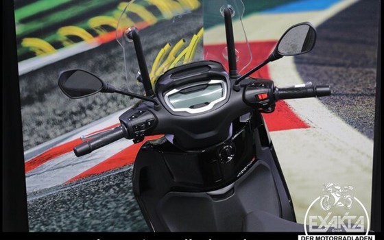 Neufahrzeug Piaggio Beverly 400 hpe - Bild 11