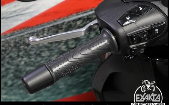 Neufahrzeug Piaggio Beverly 400 hpe - Bild 17