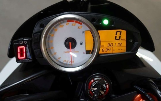 Gebrauchtmotorrad Kawasaki Z1000 - Bild 2 Gebrauchtmotorrad Kawasaki Z1000 - Bild 2