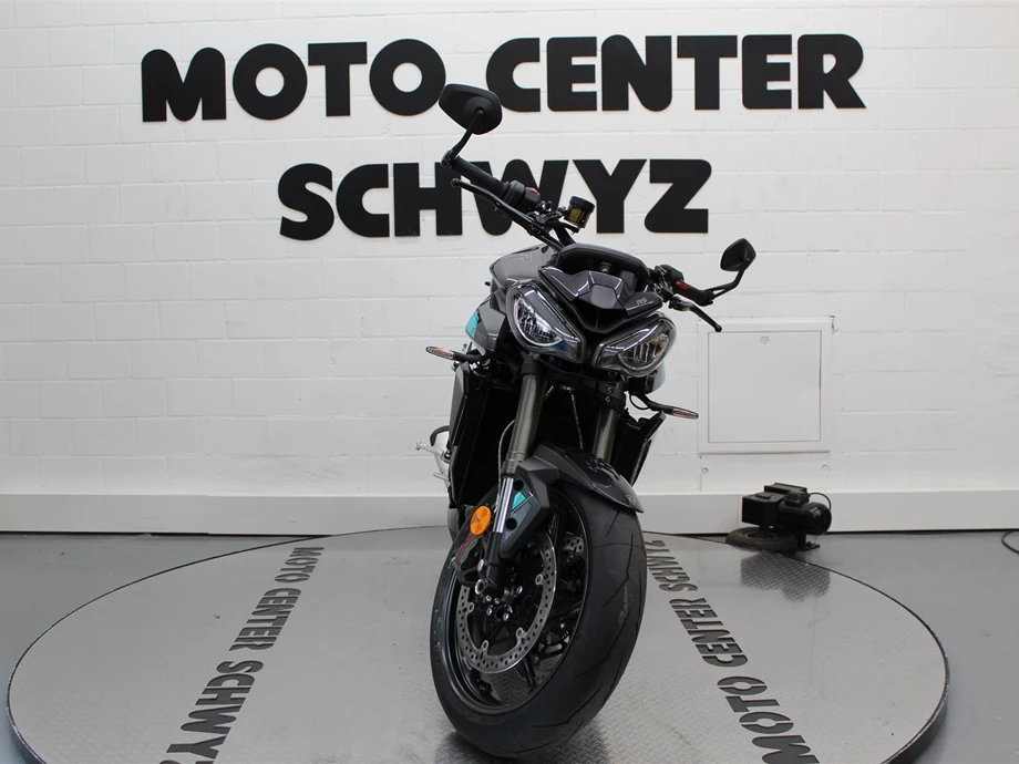 Angebot Triumph Street Triple 765 RS Bild 3: Angebot Triumph Street Triple 765 RS