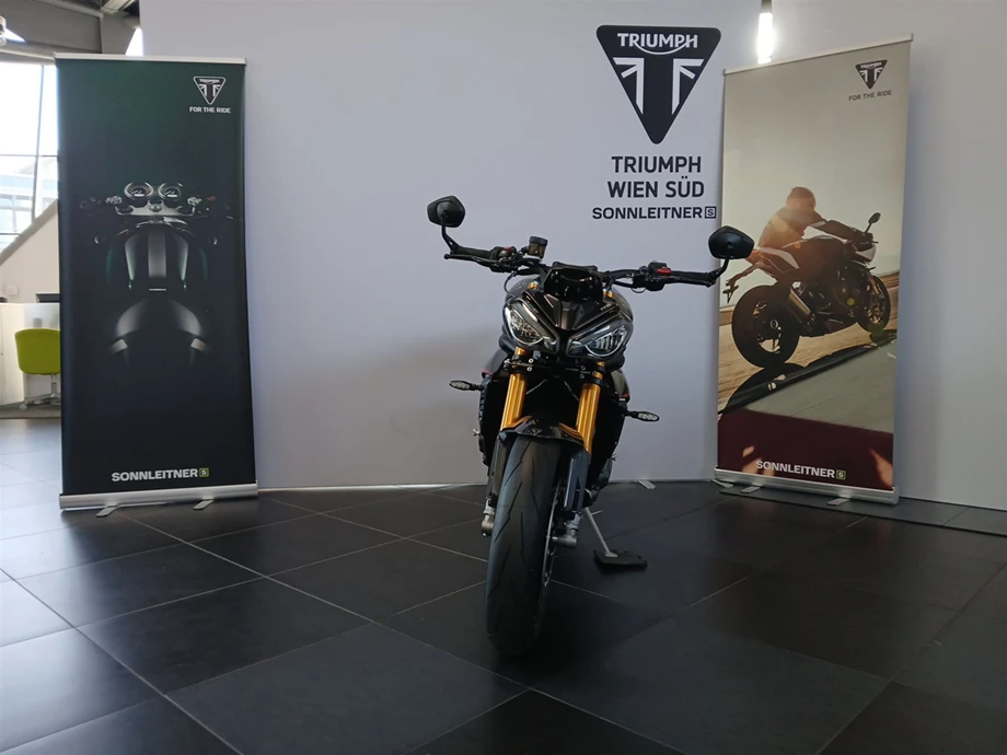 Angebot Triumph Speed Triple 1200 RS Bild 2: Angebot Triumph Speed Triple 1200 RS
