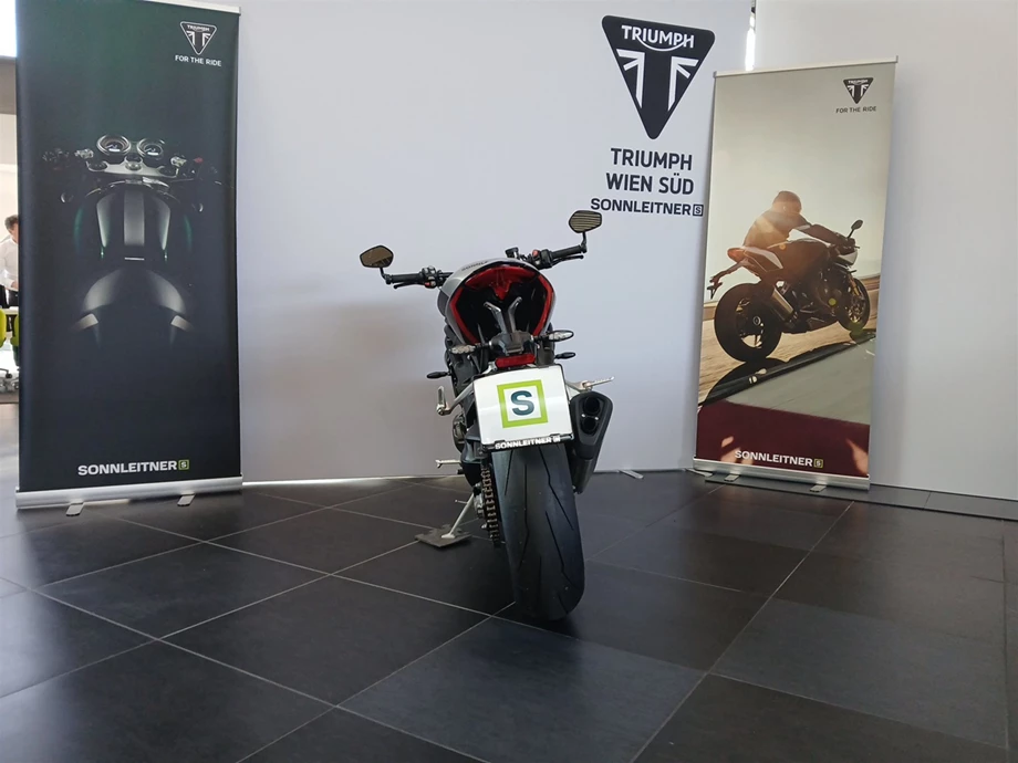 Angebot Triumph Speed Triple 1200 RS Bild 4: Angebot Triumph Speed Triple 1200 RS
