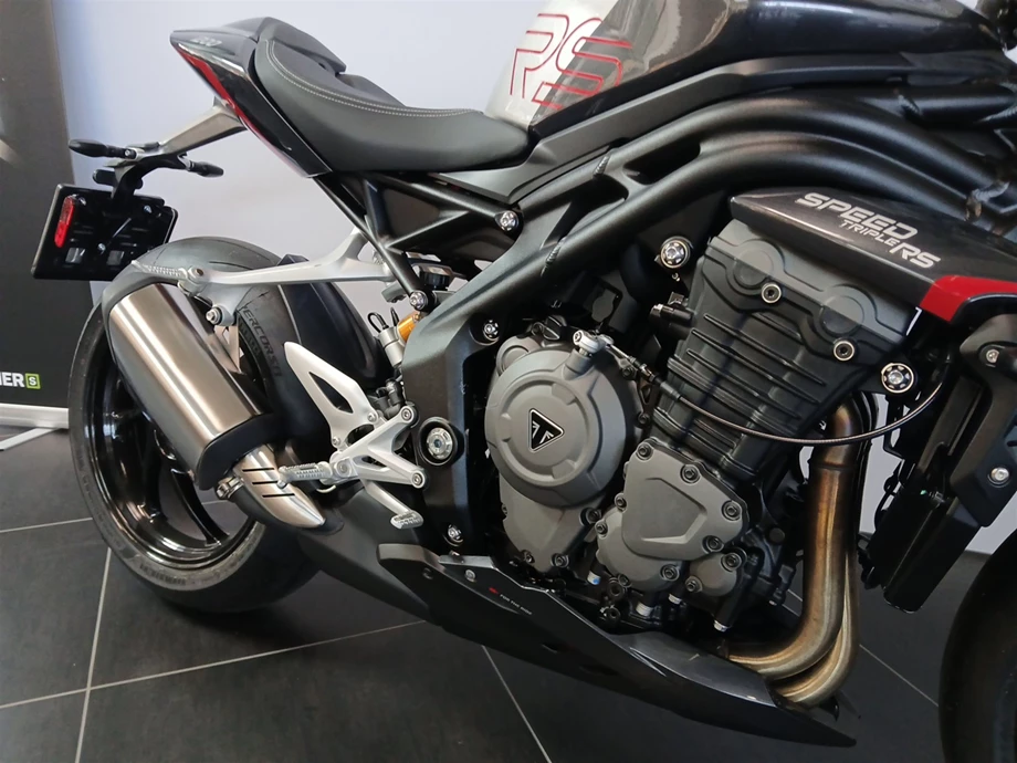Angebot Triumph Speed Triple 1200 RS Bild 9: Angebot Triumph Speed Triple 1200 RS