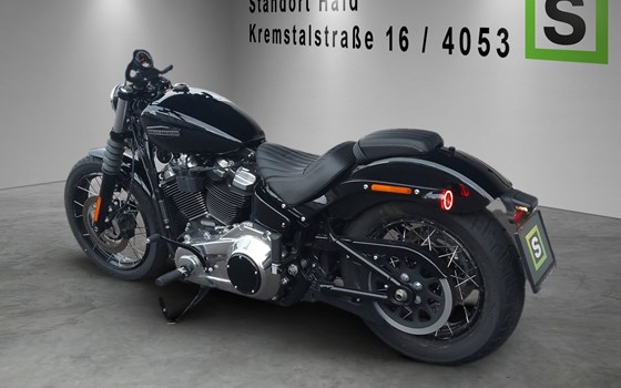 Gebrauchtmotorrad Harley-Davidson Street Bob 117 - Bild 2 Gebrauchtmotorrad Harley-Davidson Street Bob 117 - Bild 2