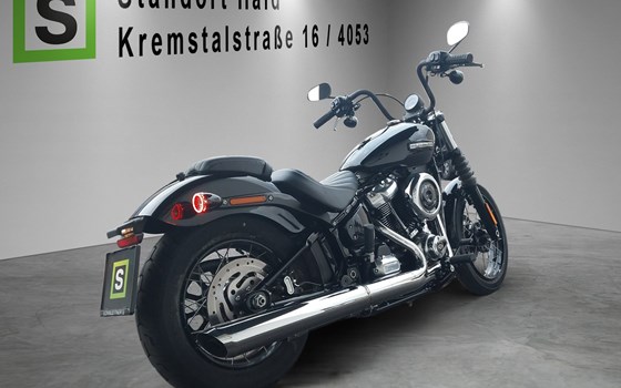 Gebrauchtmotorrad Harley-Davidson Street Bob 117 - Bild 4