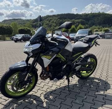 Gebrauchtmotorrad Kawasaki Z900 - Bild 1