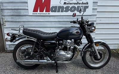 Kawasaki W800