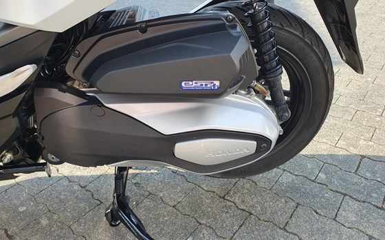 Gebrauchtmotorrad Honda Forza 350 - Bild 17