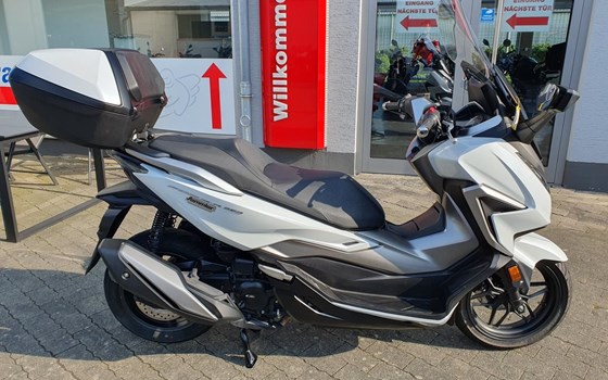 Gebrauchtmotorrad Honda Forza 350 - Bild 2