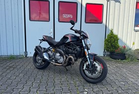 Ducati Monster 821 Dark