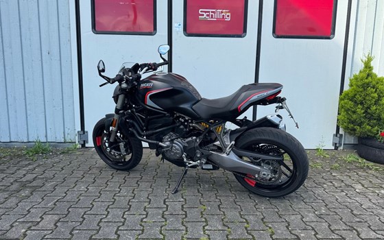 Gebrauchtmotorrad Ducati Monster 821 Dark - Bild 6