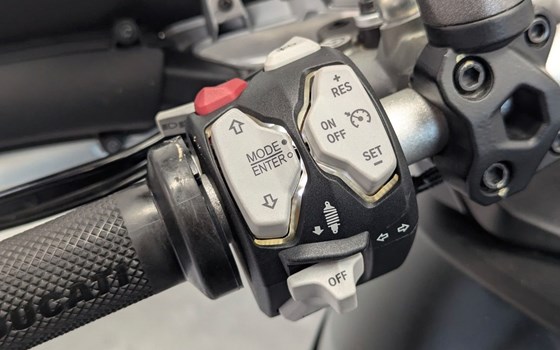 Gebrauchtmotorrad Ducati Multistrada 1260 S - Bild 11
