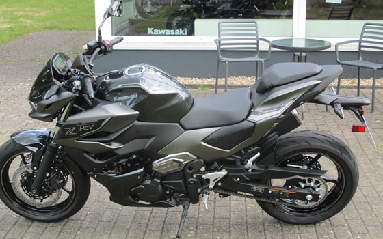 Gebrauchtmotorrad Kawasaki ZR-7 - Bild 1