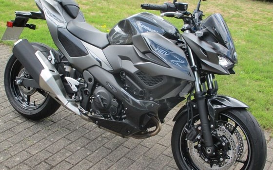 Gebrauchtmotorrad Kawasaki ZR-7 - Bild 6