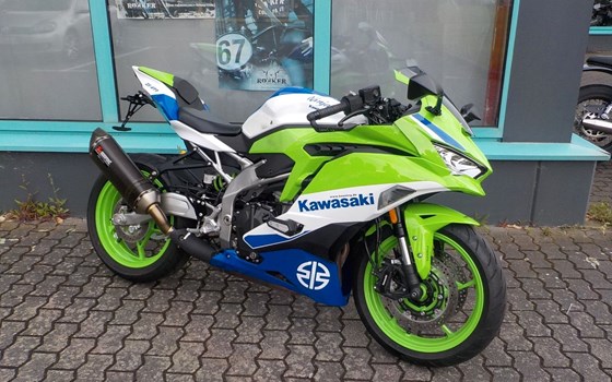 Gebrauchtmotorrad Kawasaki Ninja ZX-4RR 40th Anniversary Edition - Bild 2