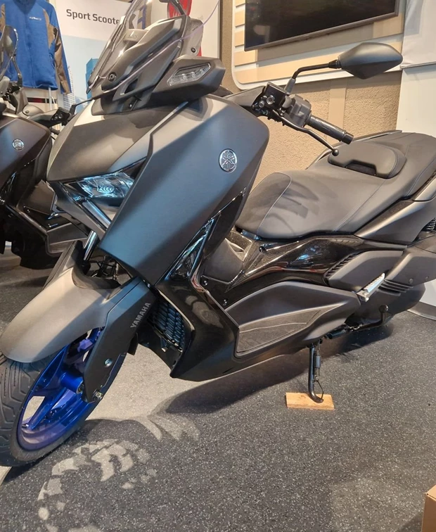 Yamaha XMAX 300