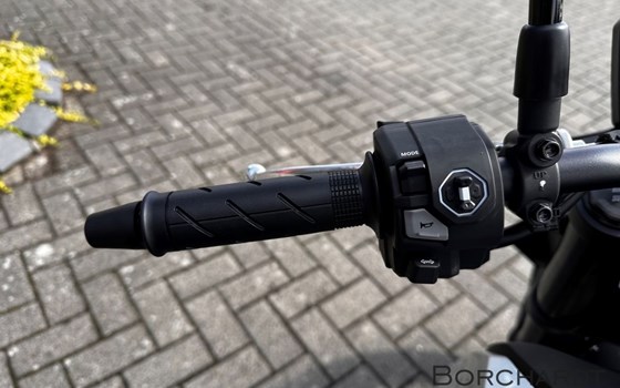 Neufahrzeug Honda CB750 Hornet - Bild 12