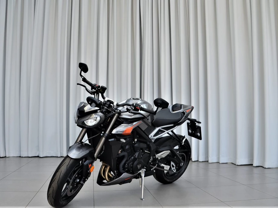 Angebot Triumph Street Triple RS Bild 2: Angebot Triumph Street Triple RS