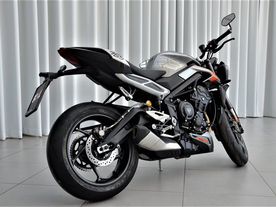 Angebot Triumph Street Triple RS Bild 7: Angebot Triumph Street Triple RS