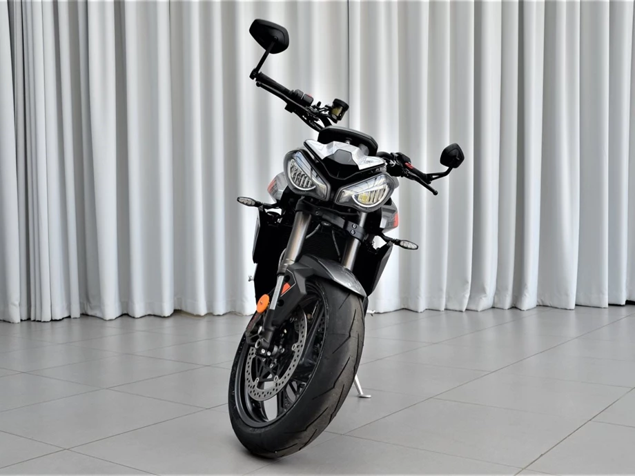 Angebot Triumph Street Triple RS Bild 9: Angebot Triumph Street Triple RS