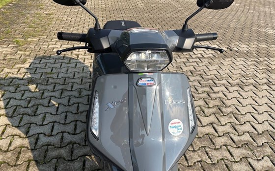 Gebrauchtmotorrad Lambretta X125 - Bild 2