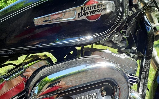 Gebrauchtmotorrad Harley-Davidson Sportster XL 1200C Custom - Bild 3