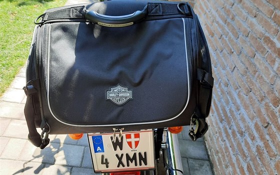 Gebrauchtmotorrad Harley-Davidson Sportster XL 1200C Custom - Bild 9