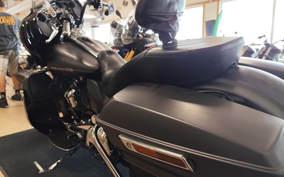 Gebrauchtmotorrad Harley-Davidson FLHTK Electra Glide Ultra Limited - Bild 5 Gebrauchtmotorrad Harley-Davidson FLHTK Electra Glide Ultra Limited - Bild 5