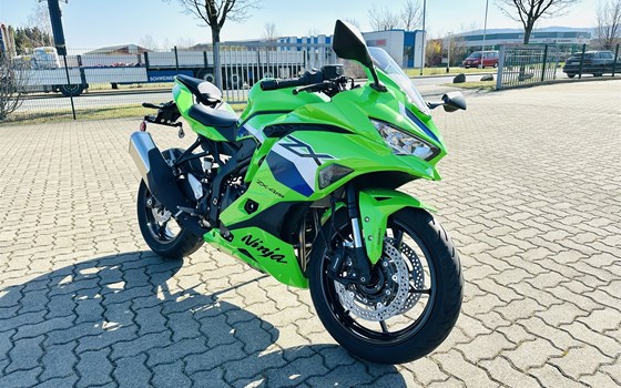 Neufahrzeug Kawasaki Ninja ZX-4RR - Bild 6