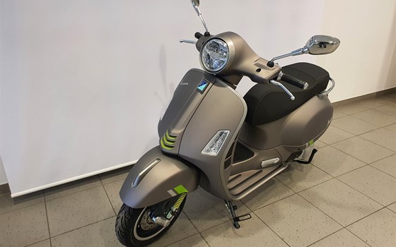 Neufahrzeug Vespa GTS 300 hpe Super Tech - Bild 6 Neufahrzeug Vespa GTS 300 hpe Super Tech - Bild 6