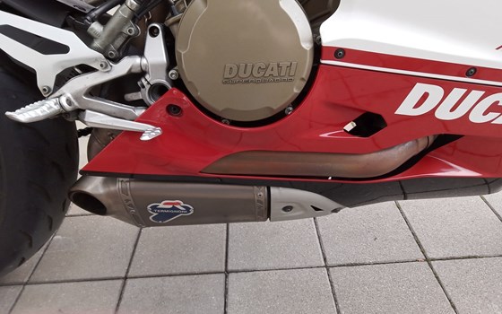 Gebrauchtmotorrad Ducati 1199 Panigale S Tricolore - Bild 4 Gebrauchtmotorrad Ducati 1199 Panigale S Tricolore - Bild 4