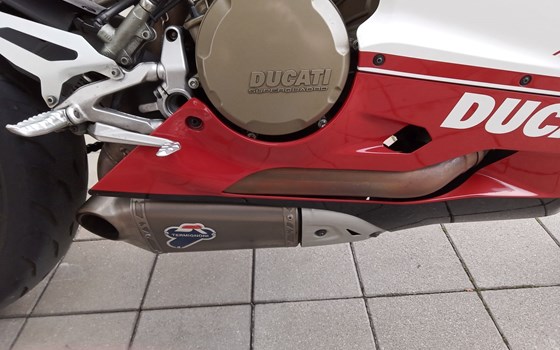 Gebrauchtmotorrad Ducati 1199 Panigale S Tricolore - Bild 4