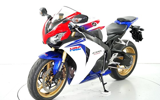 Motorrad Occasion Honda CB 1000 R - Bild 3