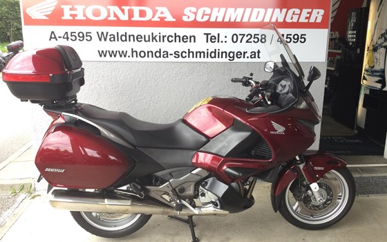 Gebrauchtmotorrad Honda NT700V Deauville - Bild 2 Gebrauchtmotorrad Honda NT700V Deauville - Bild 2