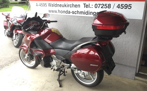 Gebrauchtmotorrad Honda NT700V Deauville - Bild 4 Gebrauchtmotorrad Honda NT700V Deauville - Bild 4