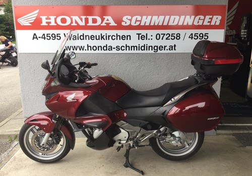 Honda NT700V Deauville
