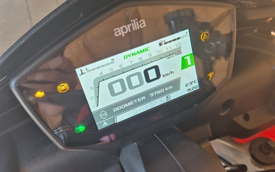 Motorrad Occasion Aprilia Tuono 660 - Bild 6