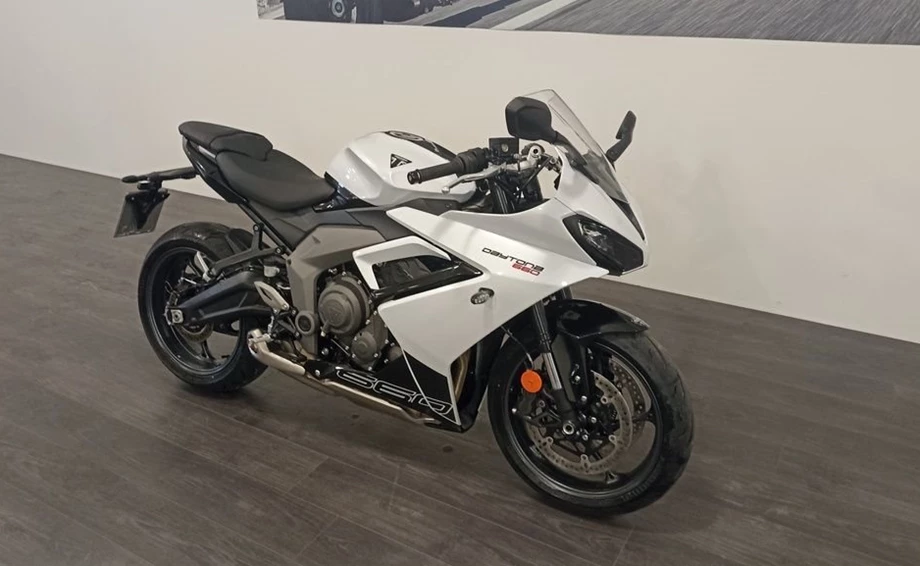 Angebot Triumph Daytona 660 Bild 2: Angebot Triumph Daytona 660
