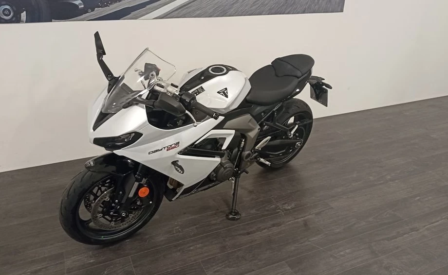 Angebot Triumph Daytona 660 Bild 6: Angebot Triumph Daytona 660