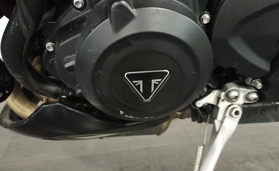 Angebot Triumph Street Triple 765 RS Bild 9: Angebot Triumph Street Triple 765 RS