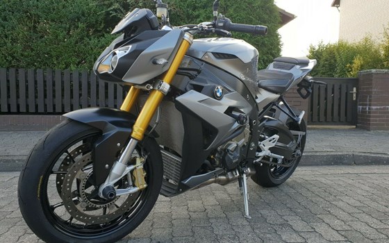 Gebrauchtmotorrad BMW S 1000 R - Bild 1 Gebrauchtmotorrad BMW S 1000 R - Bild 1