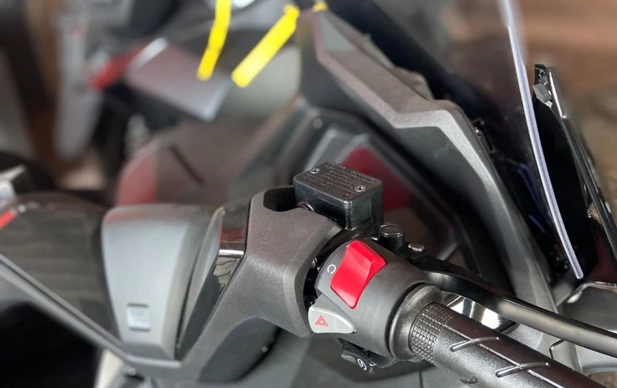 Angebot Honda Forza 350 Bild 3: Angebot Honda Forza 350