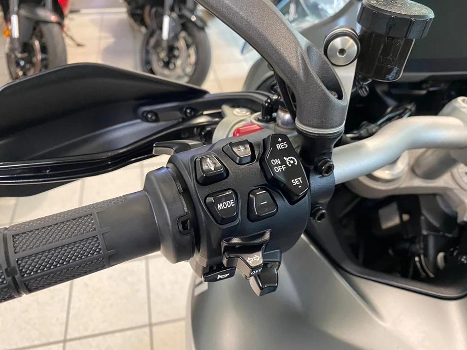 Angebot Ducati Multistrada V4 S Bild 4: Angebot Ducati Multistrada V4 S