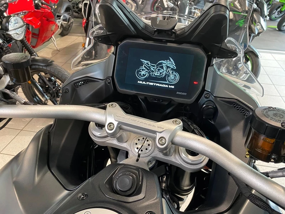 Angebot Ducati Multistrada V4 S Bild 5: Angebot Ducati Multistrada V4 S