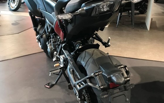 Gebrauchtmotorrad Yamaha Niken - Bild 4